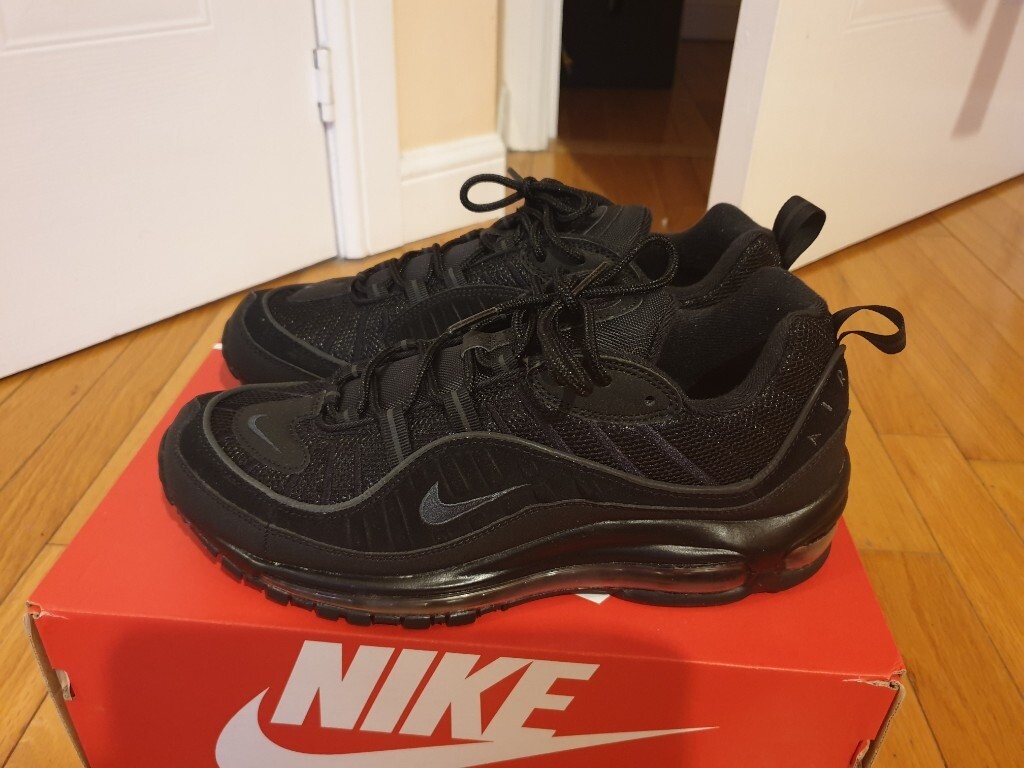 nike 98 triple black